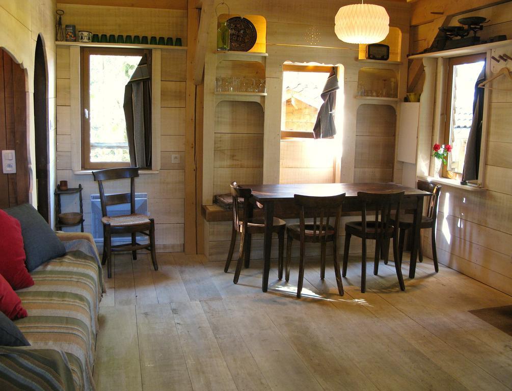 Les Cabanes Du Tertre Urval エクステリア 写真